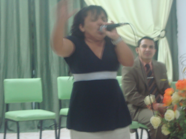 CANTORA LOUVANDO 